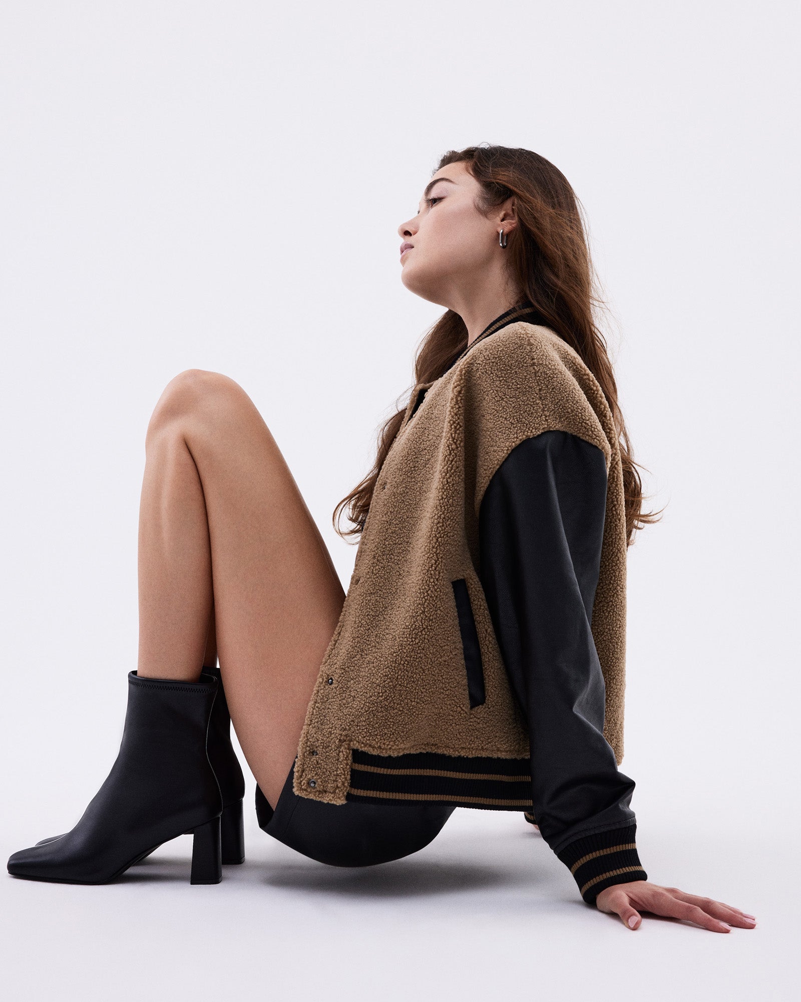 HUSH BLACK - SM REBOOTED