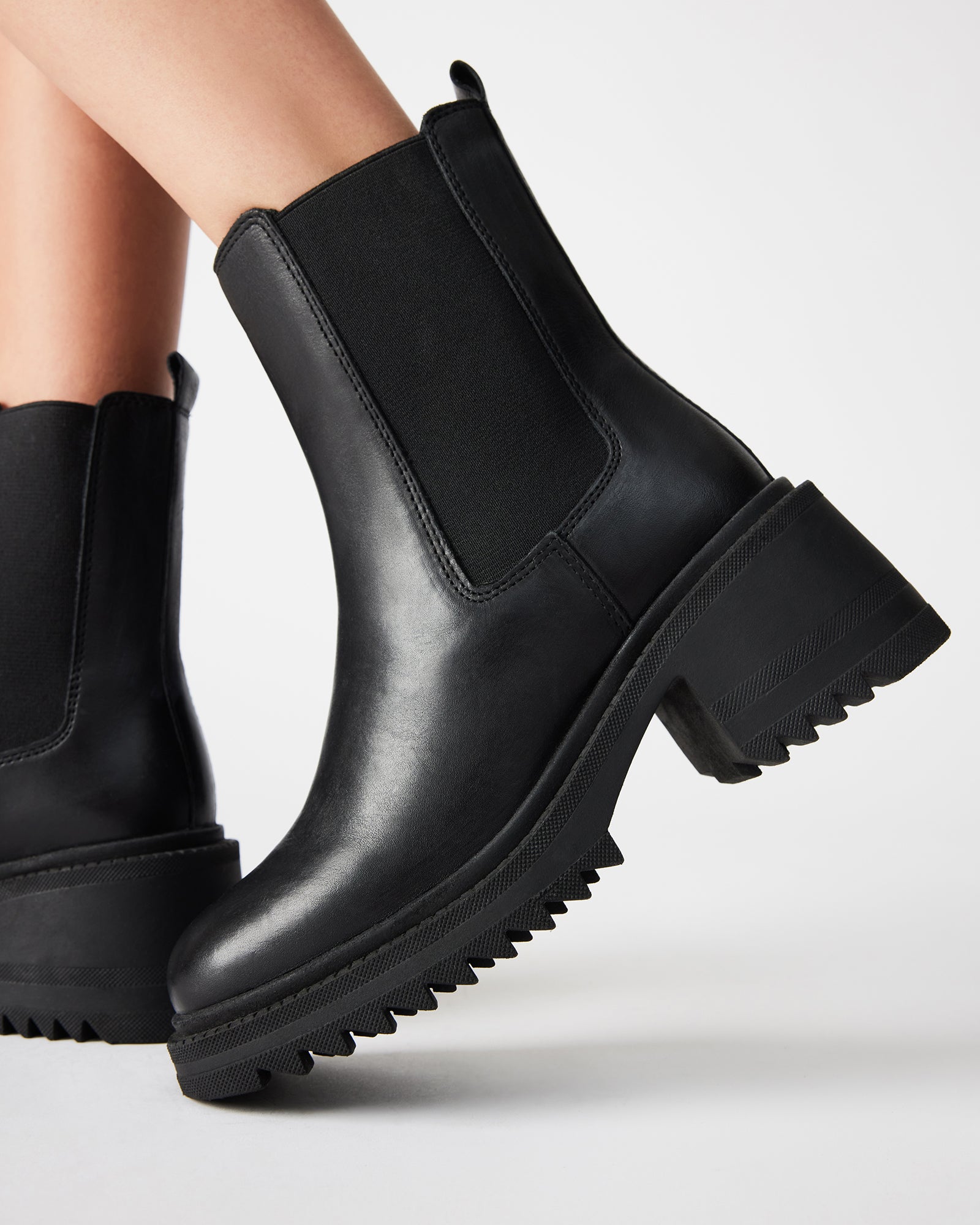 GARTH BLACK LEATHER - SM REBOOTED